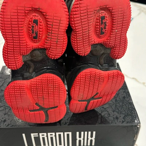 Nike LeBron 19 EP 'Bred' DC9340-001 - Picture 5 of 9